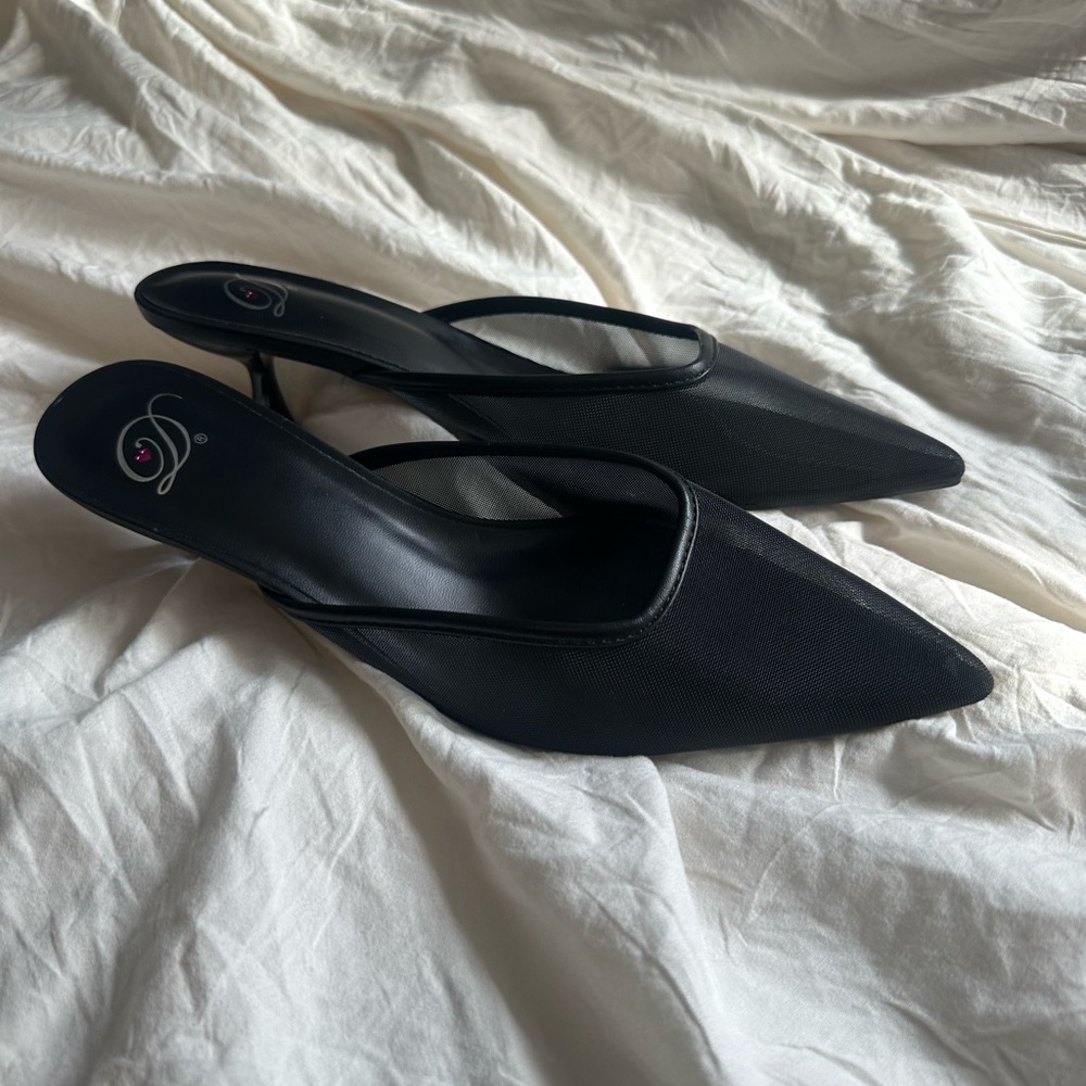 Elegant Black Women's Shoes